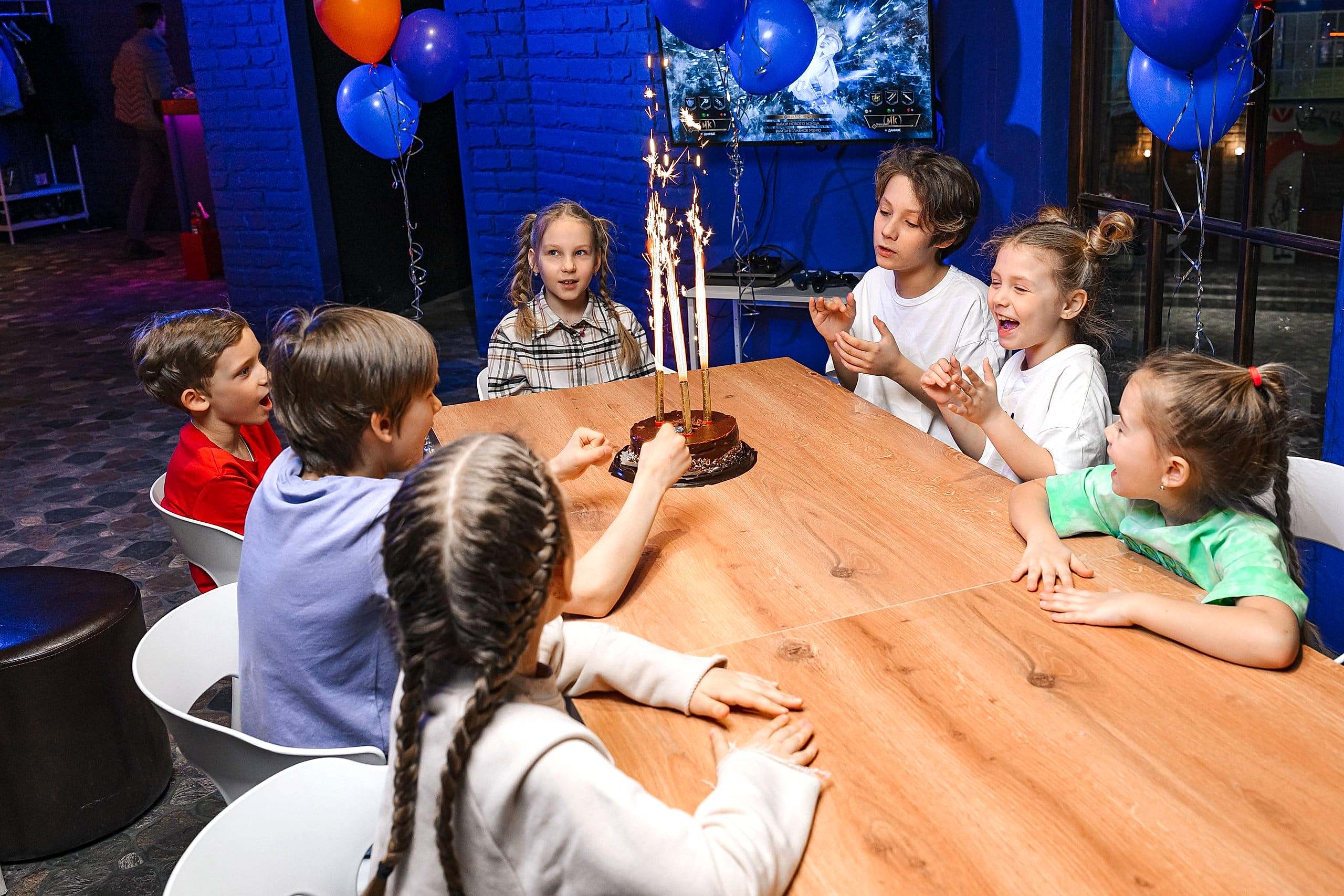 Клуб виртуальной реальности в Меге